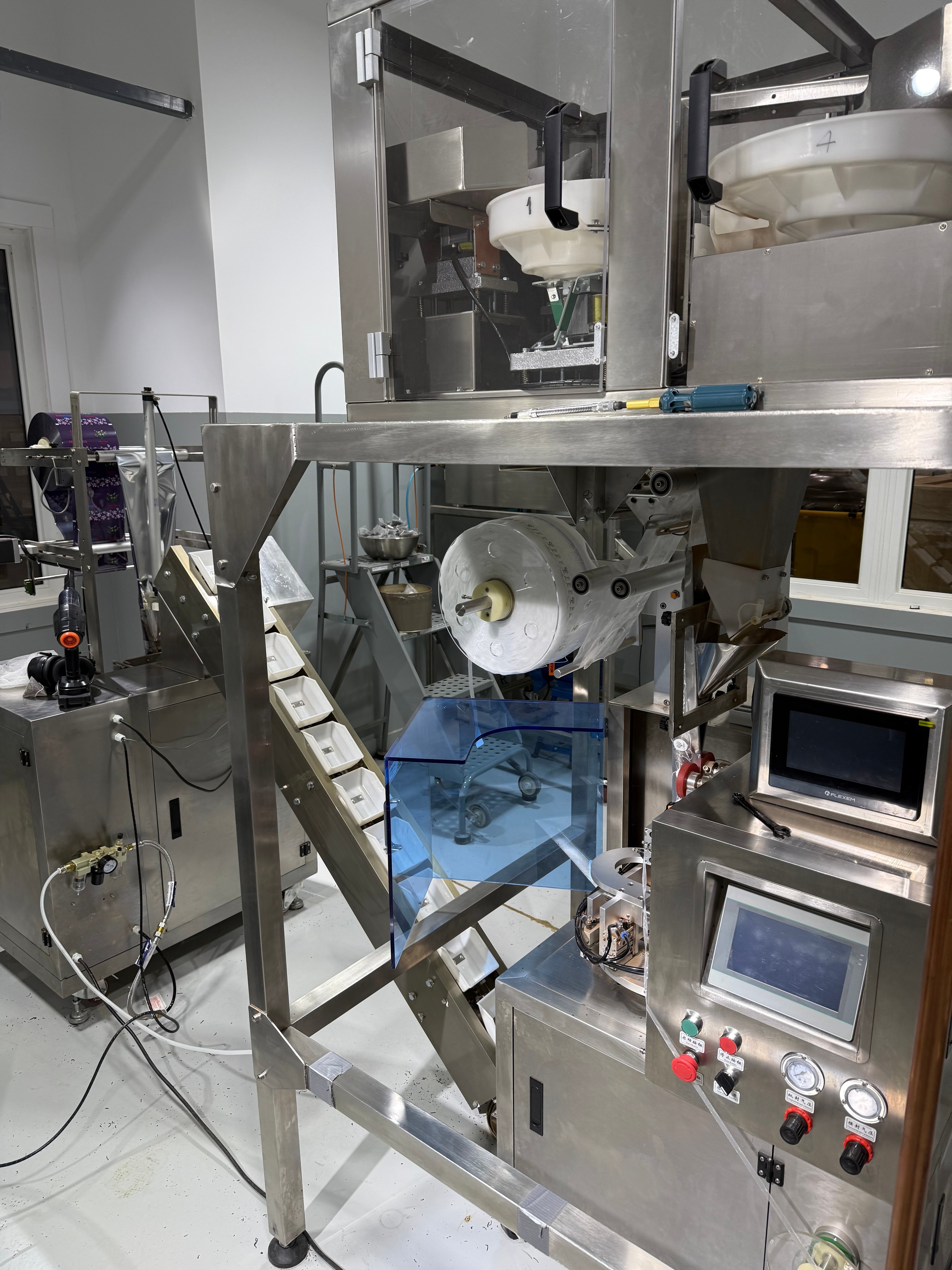 Cana Plus production facility — packaging machinery and equipment